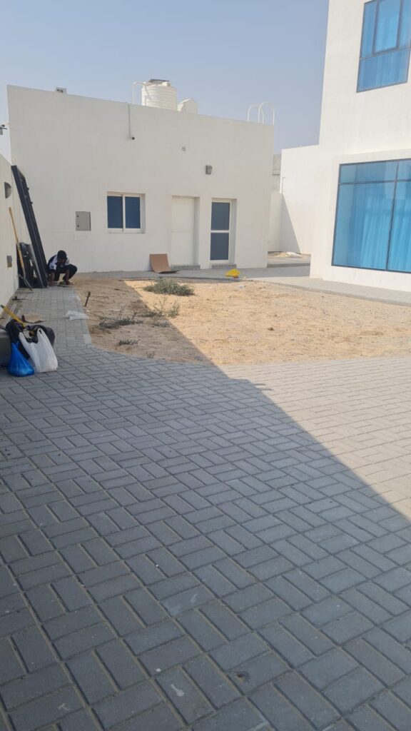 mirdif-villa-landsacping-1